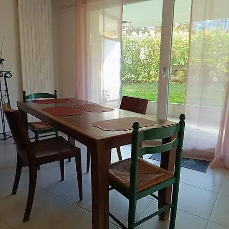 La Houblonniere Apartment *